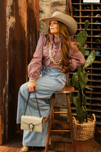 Load image into Gallery viewer, The Don’t Fence Me In Pants in Light Wash