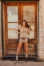 Load image into Gallery viewer, The Foxy Top