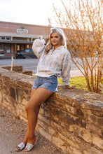 Load image into Gallery viewer, The City Sleek Shorts