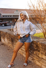 Load image into Gallery viewer, The City Sleek Shorts