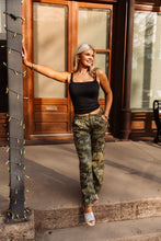 Load image into Gallery viewer, The Muncie Cami Top in Black