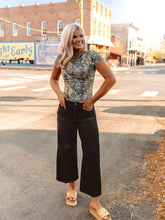 Load image into Gallery viewer, The Shadow Creek Jeans