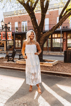 Load image into Gallery viewer, The Gracewood Dress