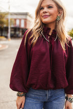 Load image into Gallery viewer, The Menlo Top