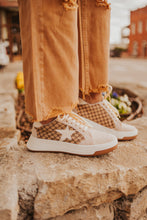 Load image into Gallery viewer, The Brynley Sneakers in Nude
