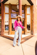 Load image into Gallery viewer, The Solano Jeans in Light Blue