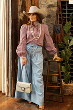 Load image into Gallery viewer, The Don’t Fence Me In Pants in Light Wash