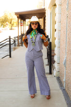 Load image into Gallery viewer, The Luling Bottoms