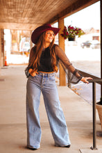 Load image into Gallery viewer, The Barber Top