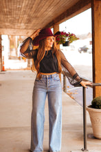 Load image into Gallery viewer, The Barber Top