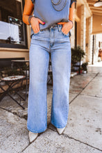Load image into Gallery viewer, The Raddix Denim Jeans