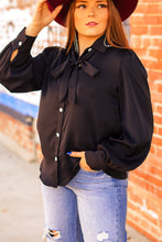 Load image into Gallery viewer, The Gringa Tie Top in Black