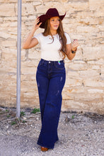 Load image into Gallery viewer, The Leroy Dark Wash Jeans