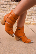 Load image into Gallery viewer, The Beckett Booties in Camel
