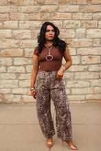 Load image into Gallery viewer, Prairie Prowler Jeans