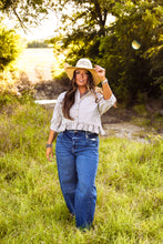 Load image into Gallery viewer, The Costa Top in Brown