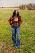 Load image into Gallery viewer, The Howdy Horseshoe Sweater