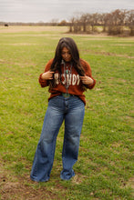 Load image into Gallery viewer, The Howdy Horseshoe Sweater