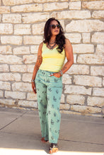 Load image into Gallery viewer, The Braun Jeans
