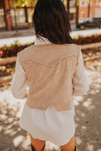 Load image into Gallery viewer, The Paytah Vest Top
