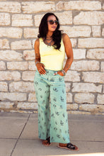 Load image into Gallery viewer, The Braun Jeans
