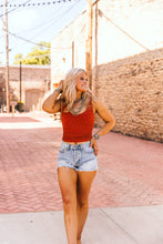 Load image into Gallery viewer, The Arden Top in Chili
