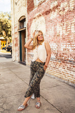 Load image into Gallery viewer, The Hideaway Jeans
