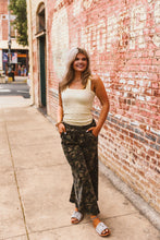 Load image into Gallery viewer, The Hideaway Jeans
