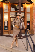 Load image into Gallery viewer, The Evening Ember Fur Coat
