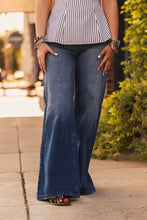 Load image into Gallery viewer, The Canyon Ridge Jeans
