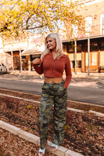 Load image into Gallery viewer, The Saddle Breeze Cropped Hoodie in Baked Clay
