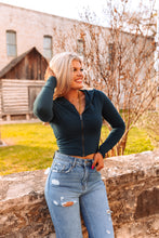 Load image into Gallery viewer, The Saddle Breeze Cropped Hoodie
