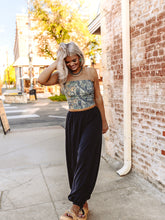 Load image into Gallery viewer, The Ballico Pants in Black
