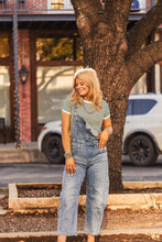 Load image into Gallery viewer, The Clayton Striped Tee in Kelly Green
