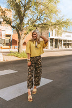 Load image into Gallery viewer, The Zita Barrel Jeans

