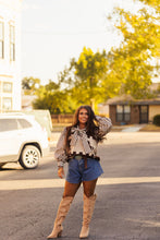 Load image into Gallery viewer, The Sadler Sweater Vest Top
