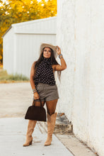 Load image into Gallery viewer, The Wildwood Plaid Shorts
