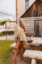 Load image into Gallery viewer, The Lainey Button Up Top
