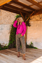 Load image into Gallery viewer, The Jagger Top in Magenta

