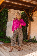 Load image into Gallery viewer, The Jagger Top in Magenta
