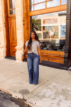 Load image into Gallery viewer, The Jett Top in Ash Mocha

