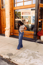Load image into Gallery viewer, The Jett Top in Ash Mocha
