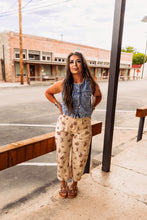 Load image into Gallery viewer, The Dakota Denim Vest

