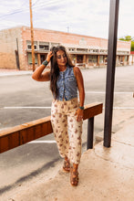 Load image into Gallery viewer, The Dakota Denim Vest
