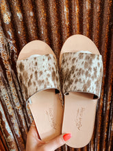 Load image into Gallery viewer, The Yuma Cowhide Sandals
