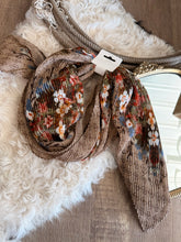 Load image into Gallery viewer, The Accordion Pleated Scarf
