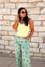 Load image into Gallery viewer, The Braun Jeans
