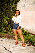 Load image into Gallery viewer, The McKay Denim Shorts in Dark Wash

