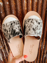 Load image into Gallery viewer, The Yuma Cowhide Sandals in Salt and Pepper
