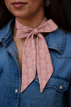 Load image into Gallery viewer, Western Floral Horseshoe Silk Twilly
